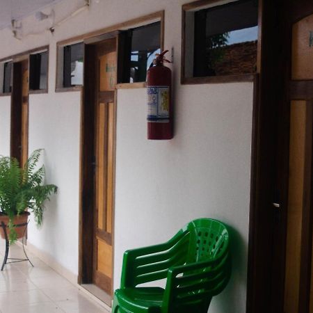 Helecho'S Hostal Hostel Encarnacion Ngoại thất bức ảnh